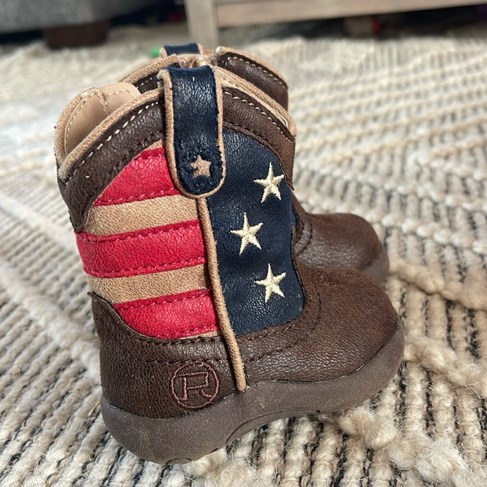 Roper Kids Brown Cowboy Boots with Red and Navy Stars size 2